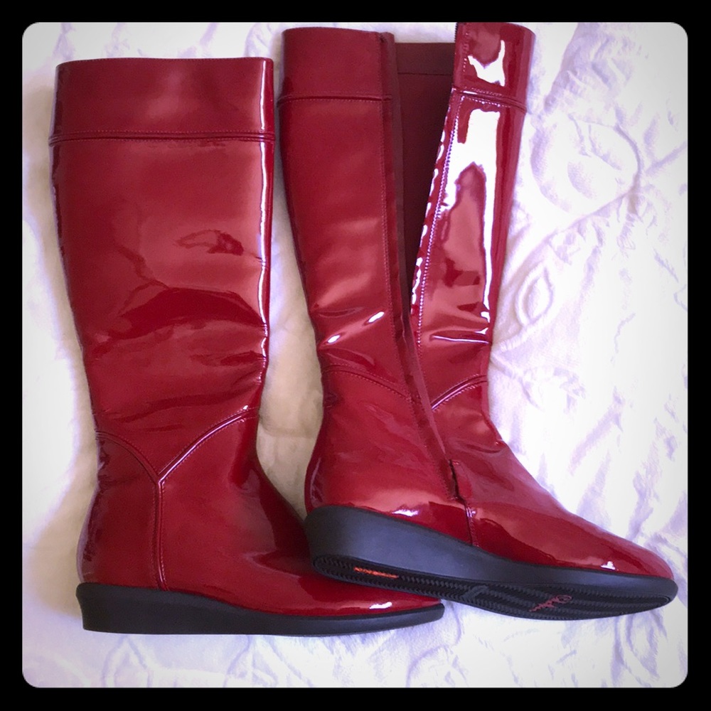 COLE HAAN boots